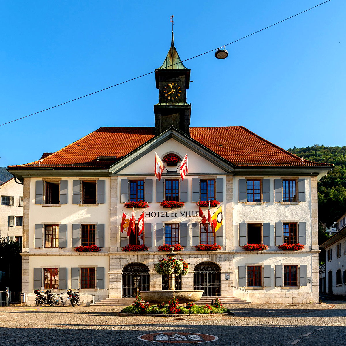 2019-moutier-hotel-de-ville.jpg
