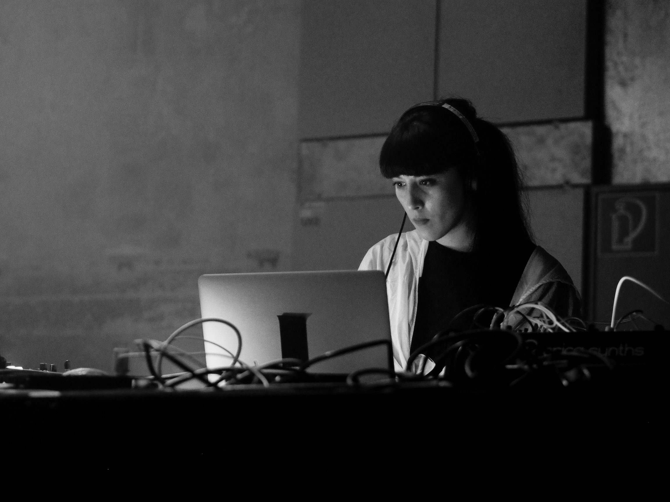 Annie Aries / Soundwalker / RöstiBrücke