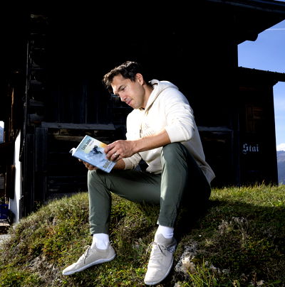 Carlo Janka presenta siu cudisch