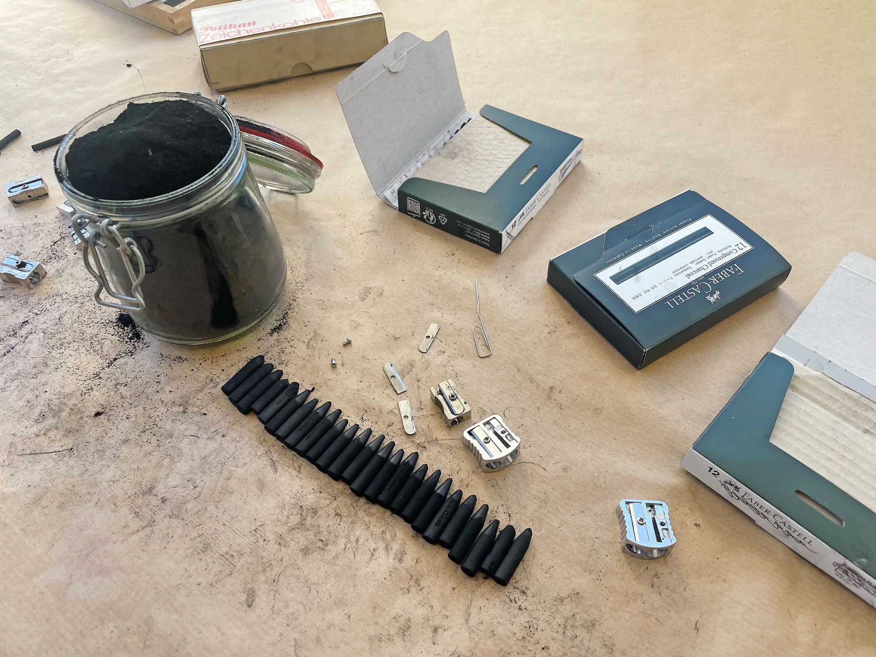 Atelier avert – Kunstschaffen im Fokus
